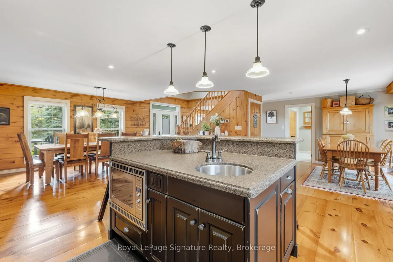 Additional image 4 of 133 Old Lakeshore Road