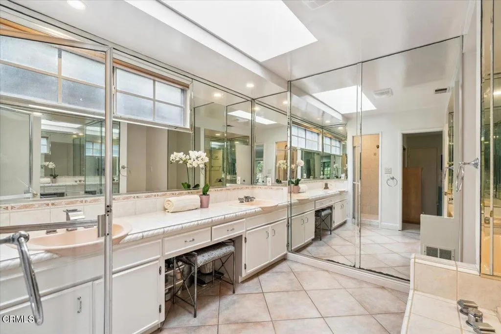 Additional image 58 of 4959 Brewster Drive, Los Angeles, CA 91356