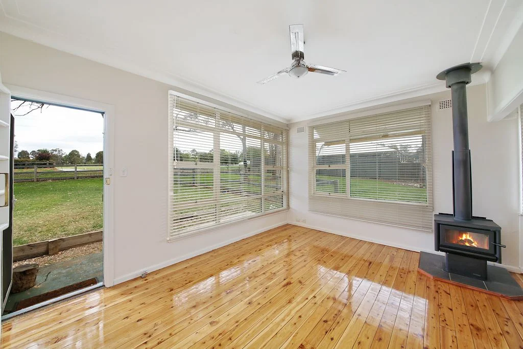 9 Remembrance Driveway, Tahmoor NSW 2573