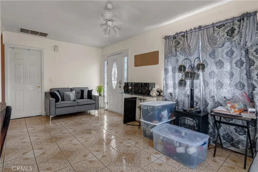 Additional image 10 of 21931 Violeta Avenue, Hawaiian Gardens, CA 90716