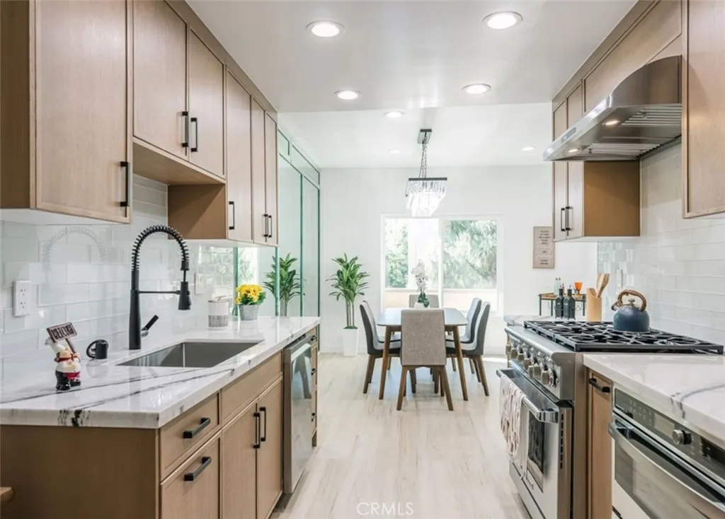 Additional image 91 of 1944 Glendon Unit 209, Los Angeles, CA 90025