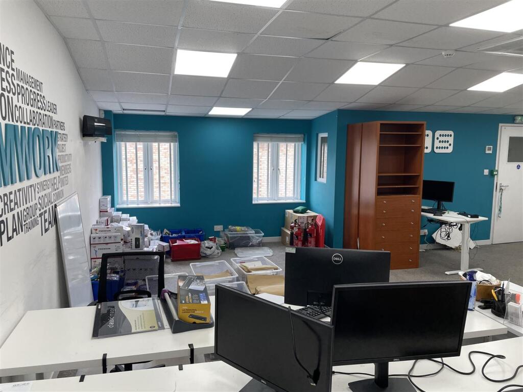 Additional image 3 of Oxford Road, Yeovil