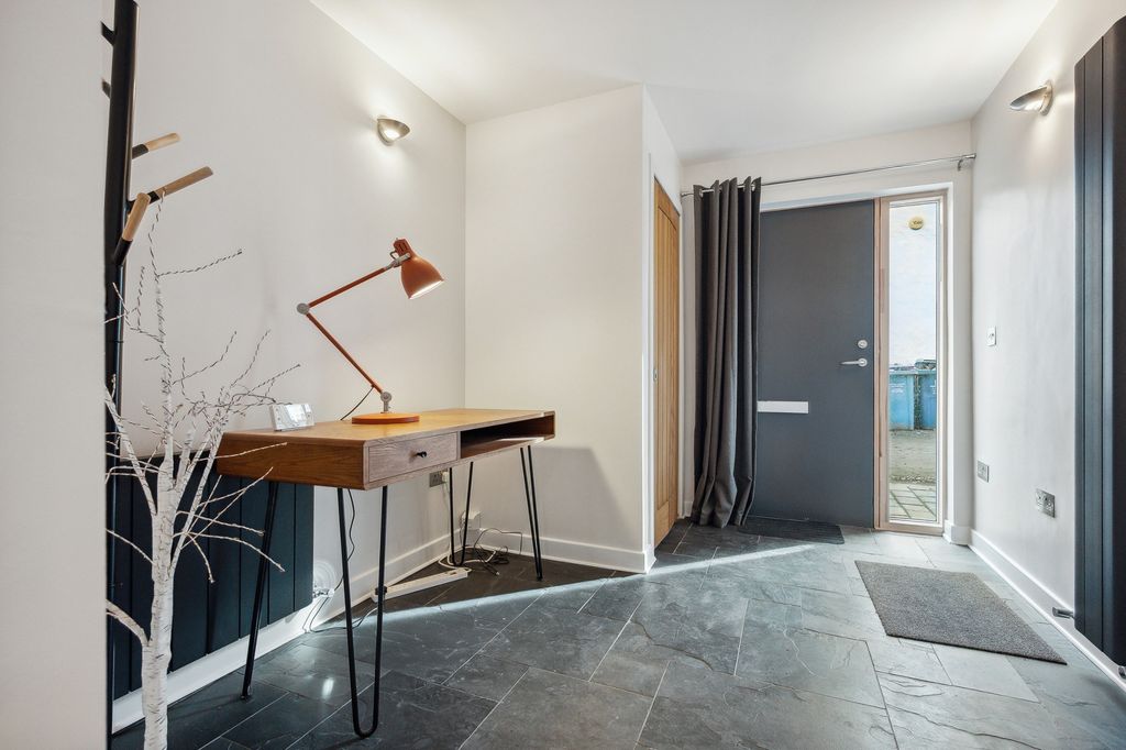 Additional image 25 of 1 bed mews to rentLansdowne Crescent Lane, Kelvinbridge, Glasgow G20