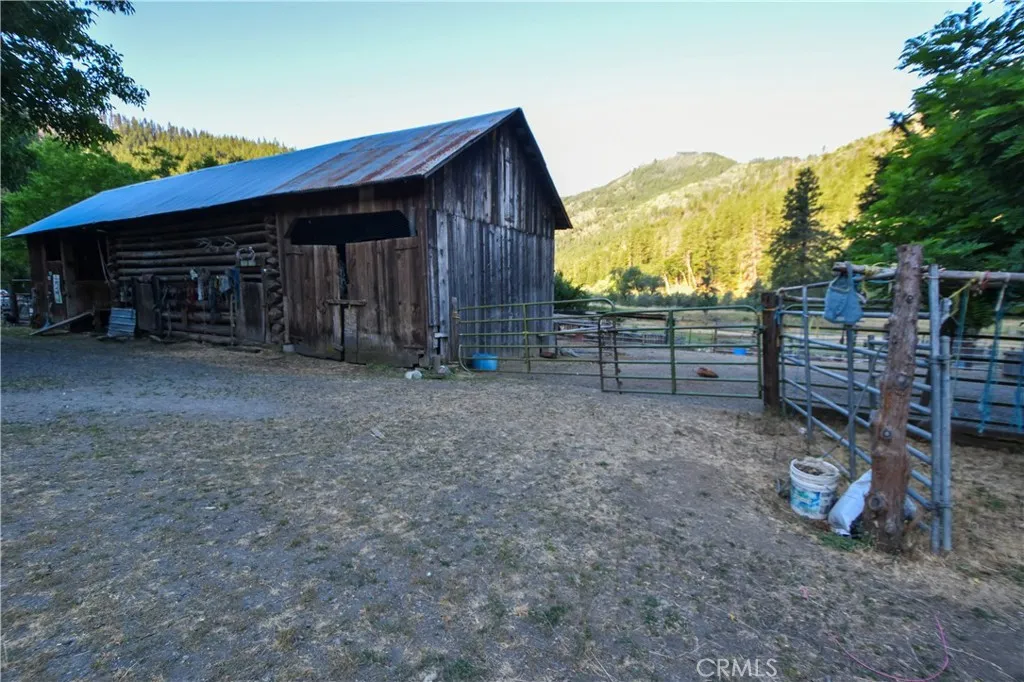Additional image 120 of 30834 State Hwy 96, Horse Creek, CA 96050