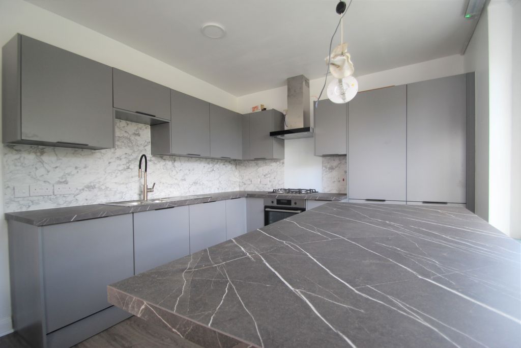 Additional image 9 of 6 bed end terrace house to rentWestern Road, Oxford OX1