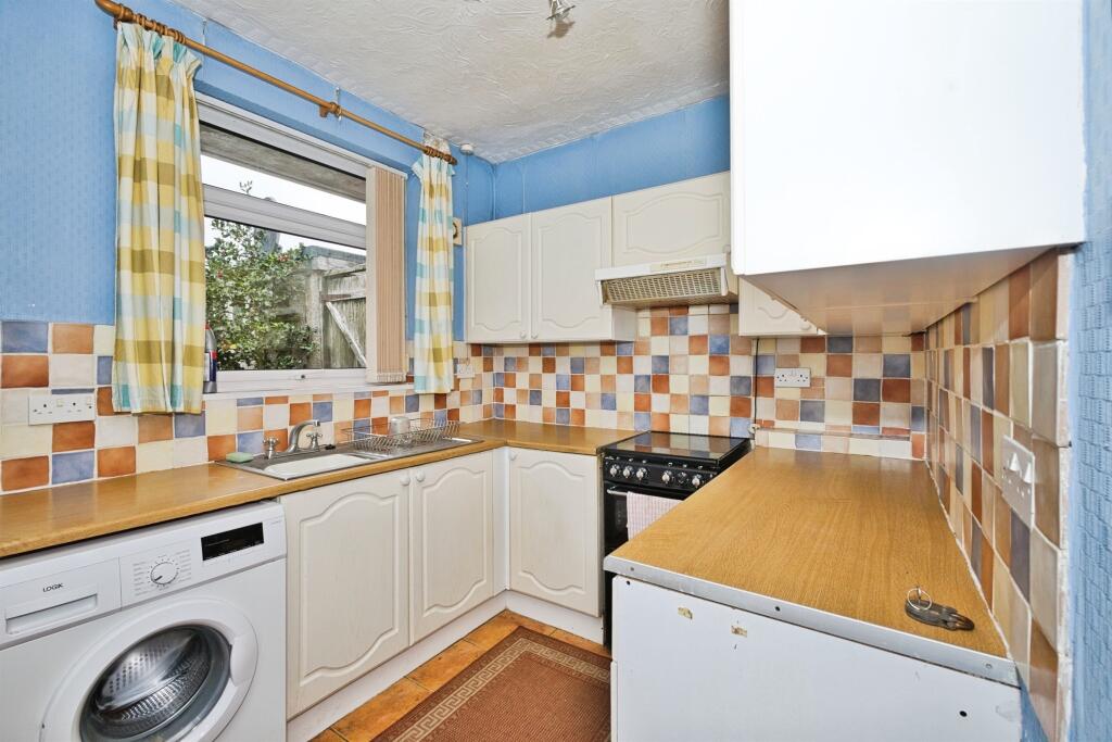 Additional image 15 of Birchfield Road, Yeovil