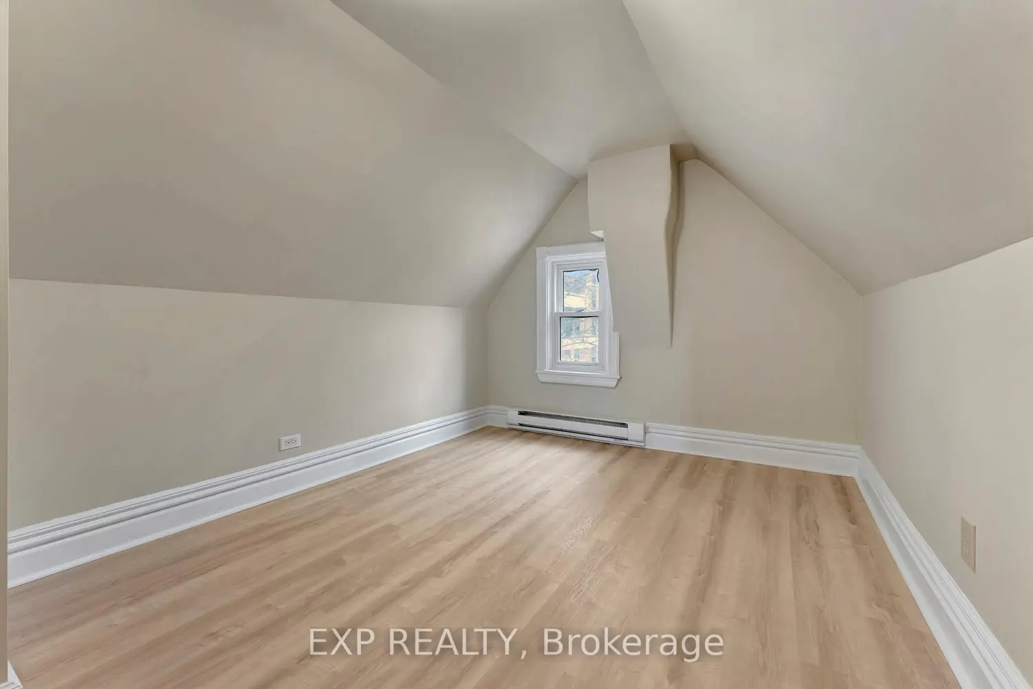 Additional image 11 of 142 Sanford Avenue