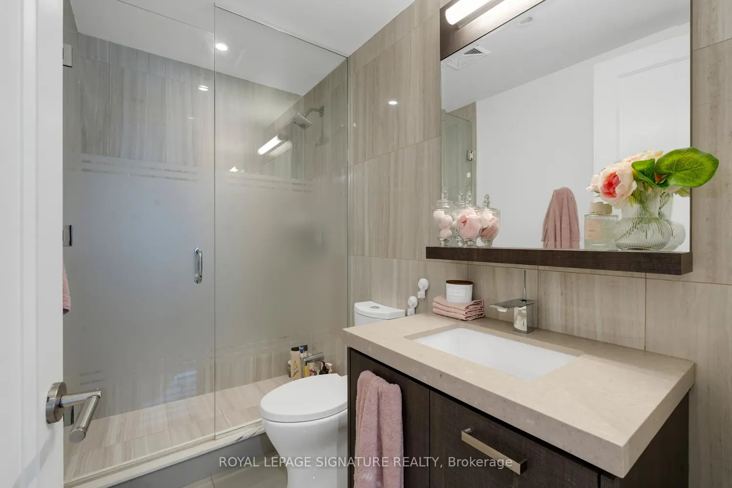 Additional image 7 of 1078 Bay Street