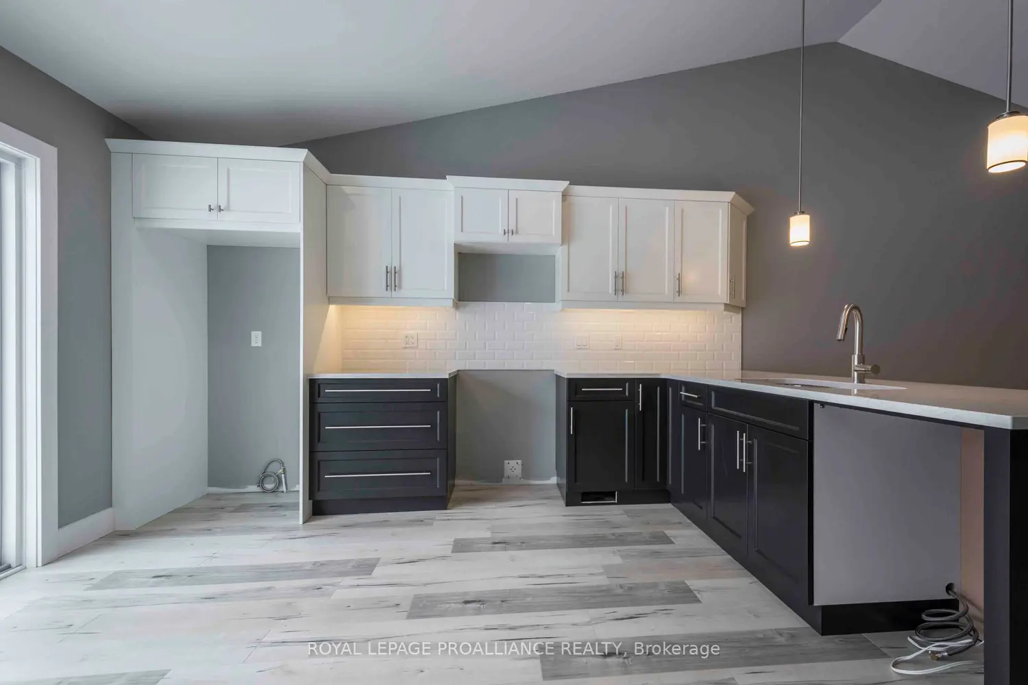 123 Farrington Crescent photo 5