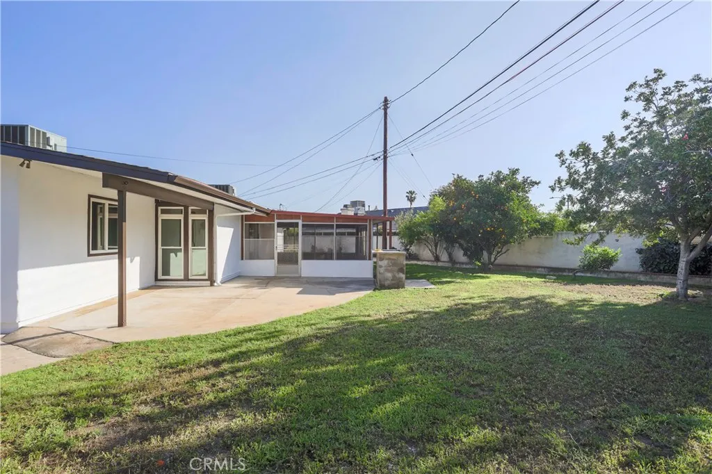 Additional image 17 of 1049 N Macneil St, San Fernando, CA 91340