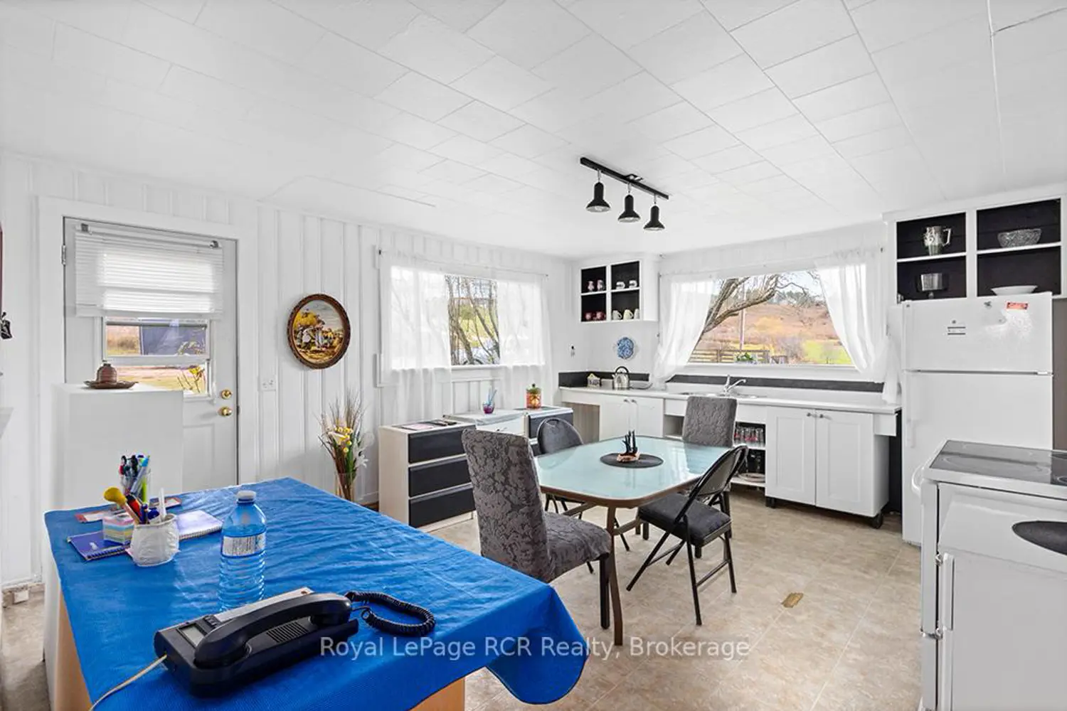 Additional image 17 of 195781 Grey 7 Road