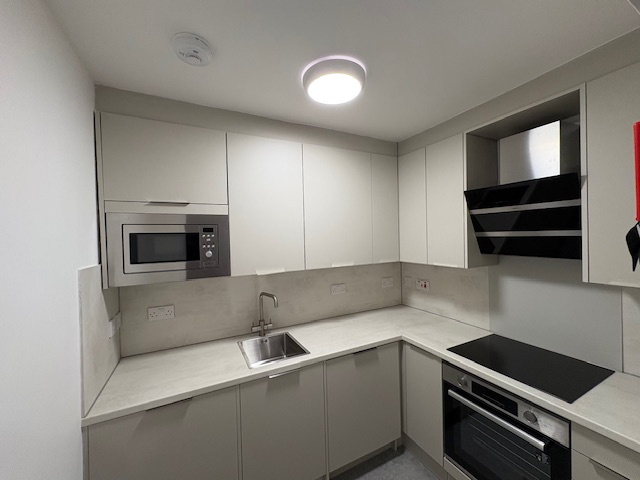 Additional image 2 of 4 Bed Flat, Bank Street, G12, N1 7GU