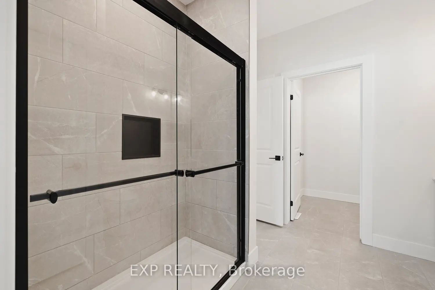 Additional image 7 of 12 Washington Street 201