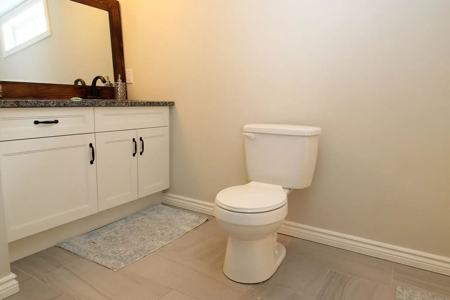 Additional image 9 of 104 Simcoe Crescent