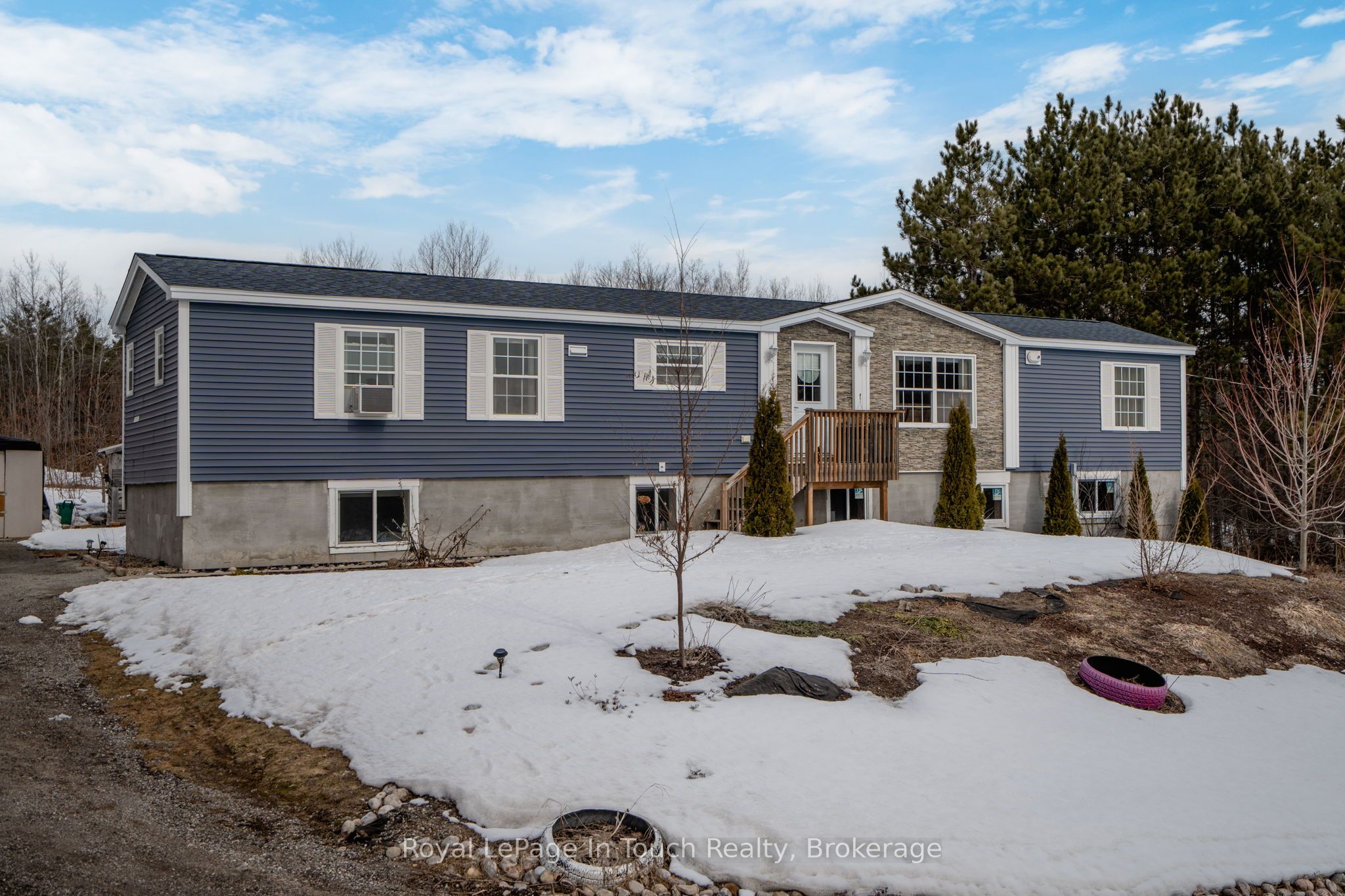 9732 93 Highway, Midland, ON, L4R 4L9