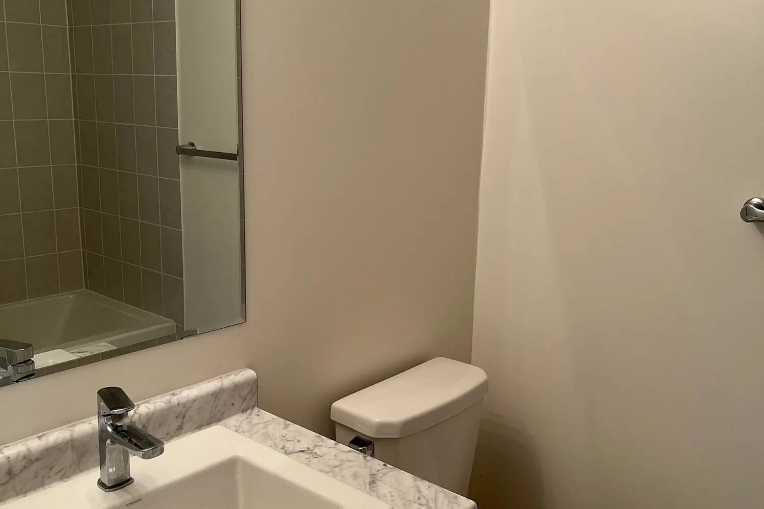 Additional image 15 of 53 Vantage Loop