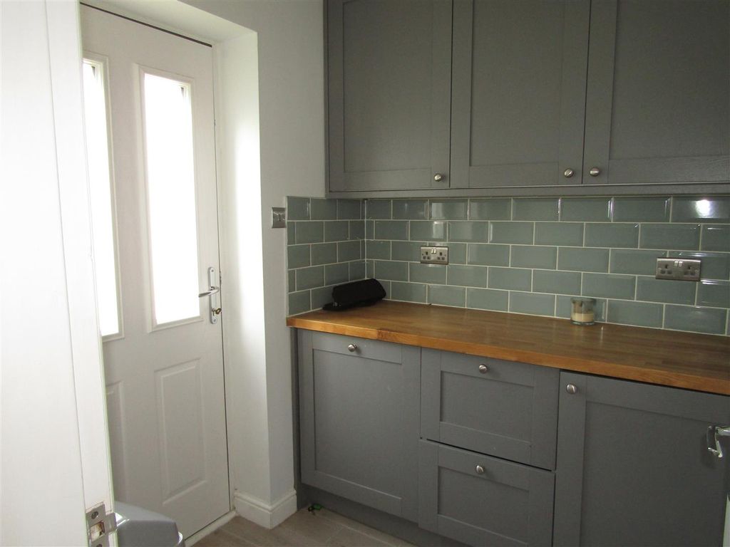 Additional image 6 of 4 bed detached house to rentAbel Close, Boroughbridge, York YO51