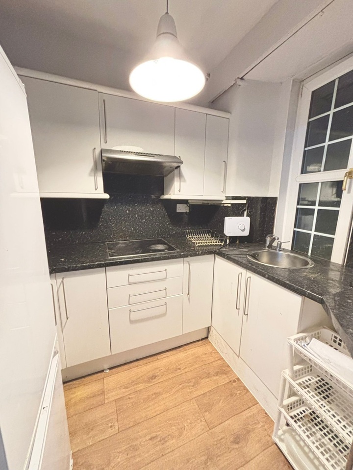 Additional image 4 of 1 Bed Flat, Oakfield Avenue, G12, N1 7GU