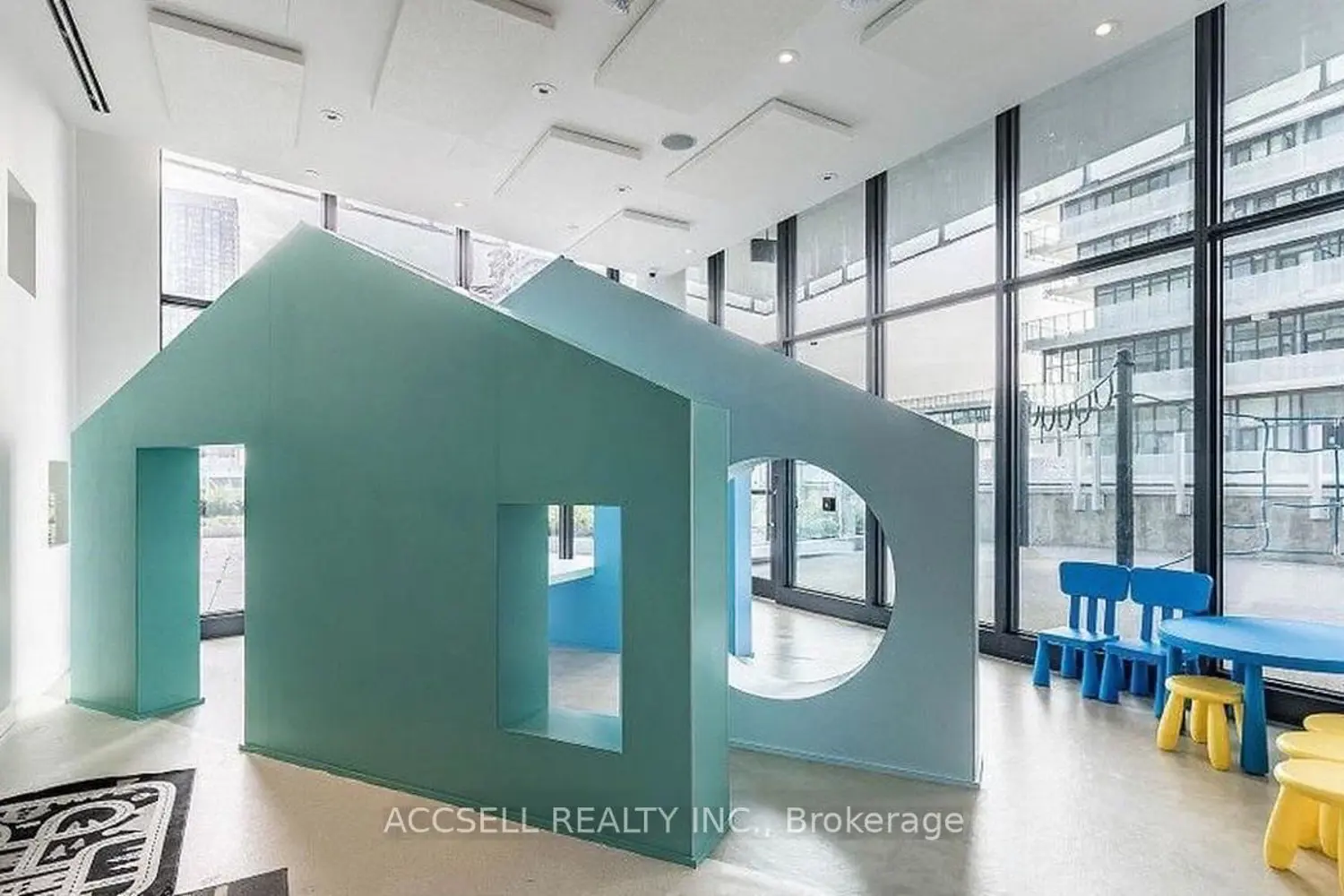 Additional image 19 of 3883 Quartz Road 306