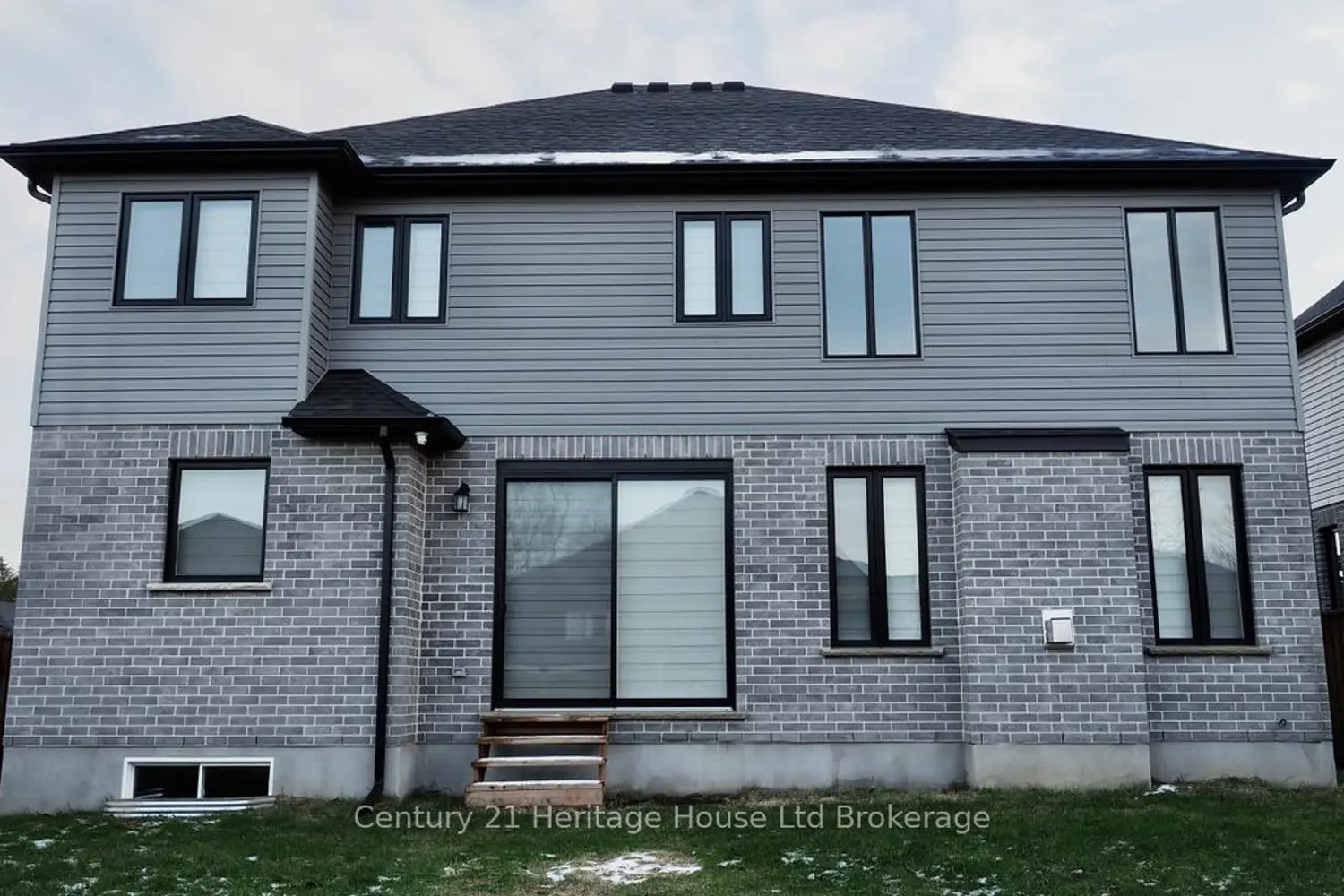 Additional image 2 of 8 Sycamore Drive