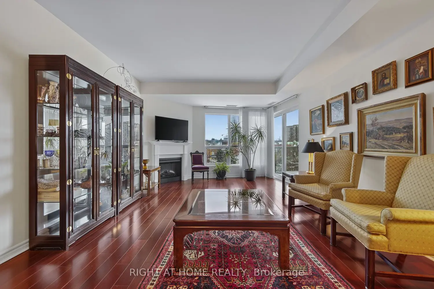 Additional image 10 of 6 Toronto Street 409