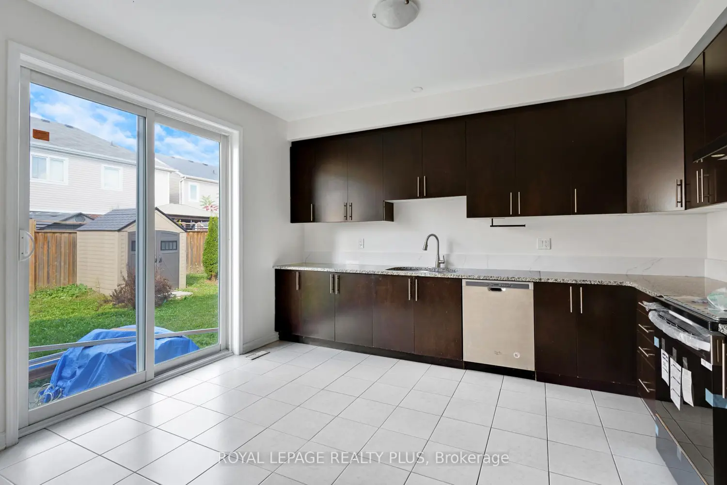 Additional image 8 of 267 Grovehill Crescent