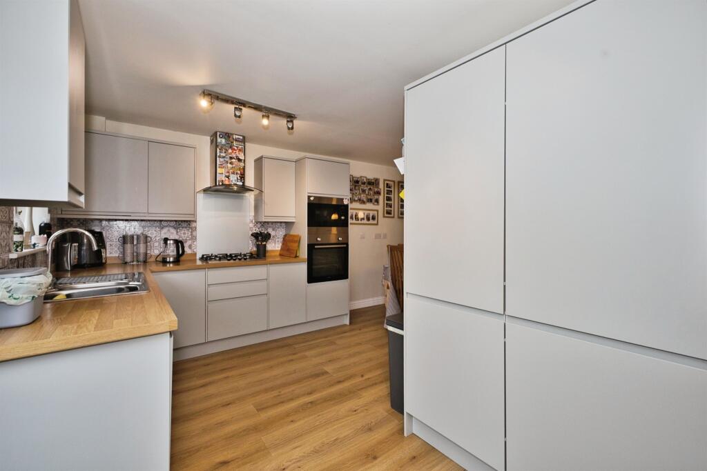 Additional image 19 of Merevale Way, Yeovil