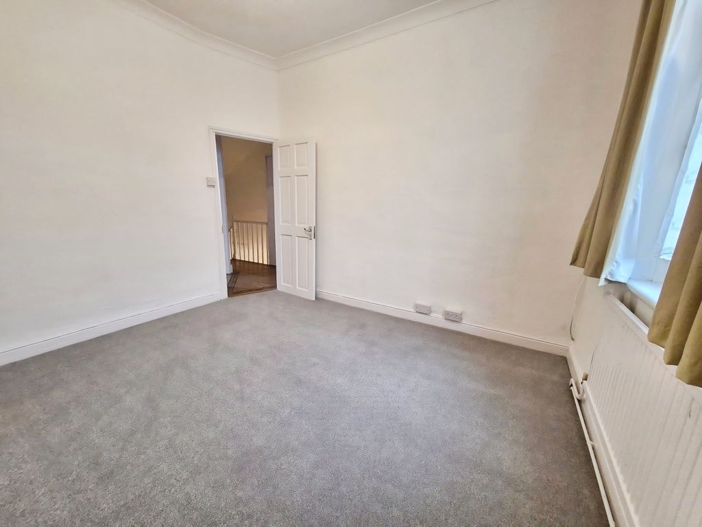 Additional image 12 of 3 bed terraced house to rentOak Street, Newport NP19