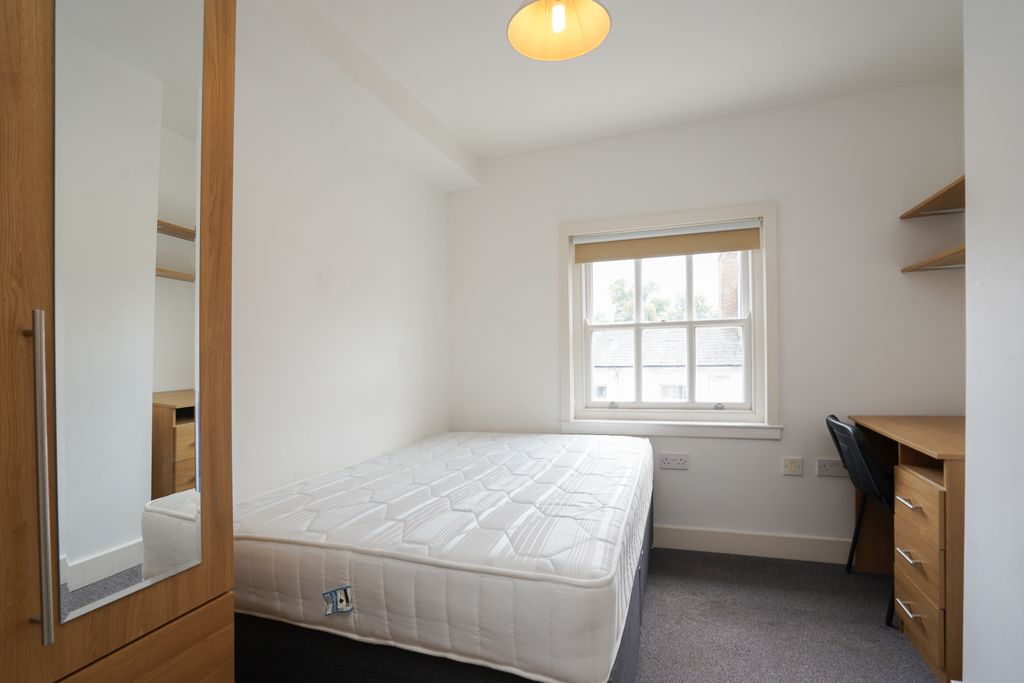 Additional image 5 of 8 bed flat to rentRegent Street, Leamington Spa CV32
