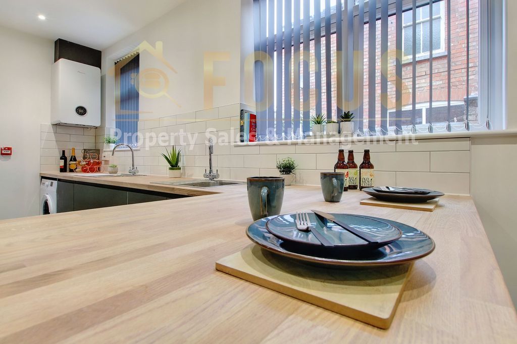 Additional image 11 of 6 bed terraced house to rentStretton Road, Leicester LE3