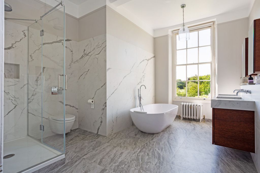 Additional image 23 of 6 bed detached house to rentCirencester, Gloucestershire GL7