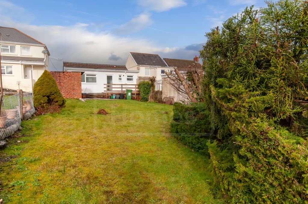 Additional image 15 of 2 bed detached bungalow to rentCwtch Y, Coetir, 9 Woodland Road, Ystradowen, Swansea SA9