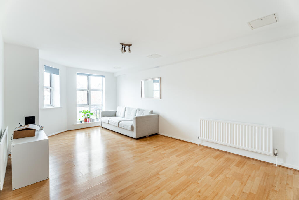 Additional image 2 of Cheltenham Court, Dexter Close, St Albans, Herts, AL1