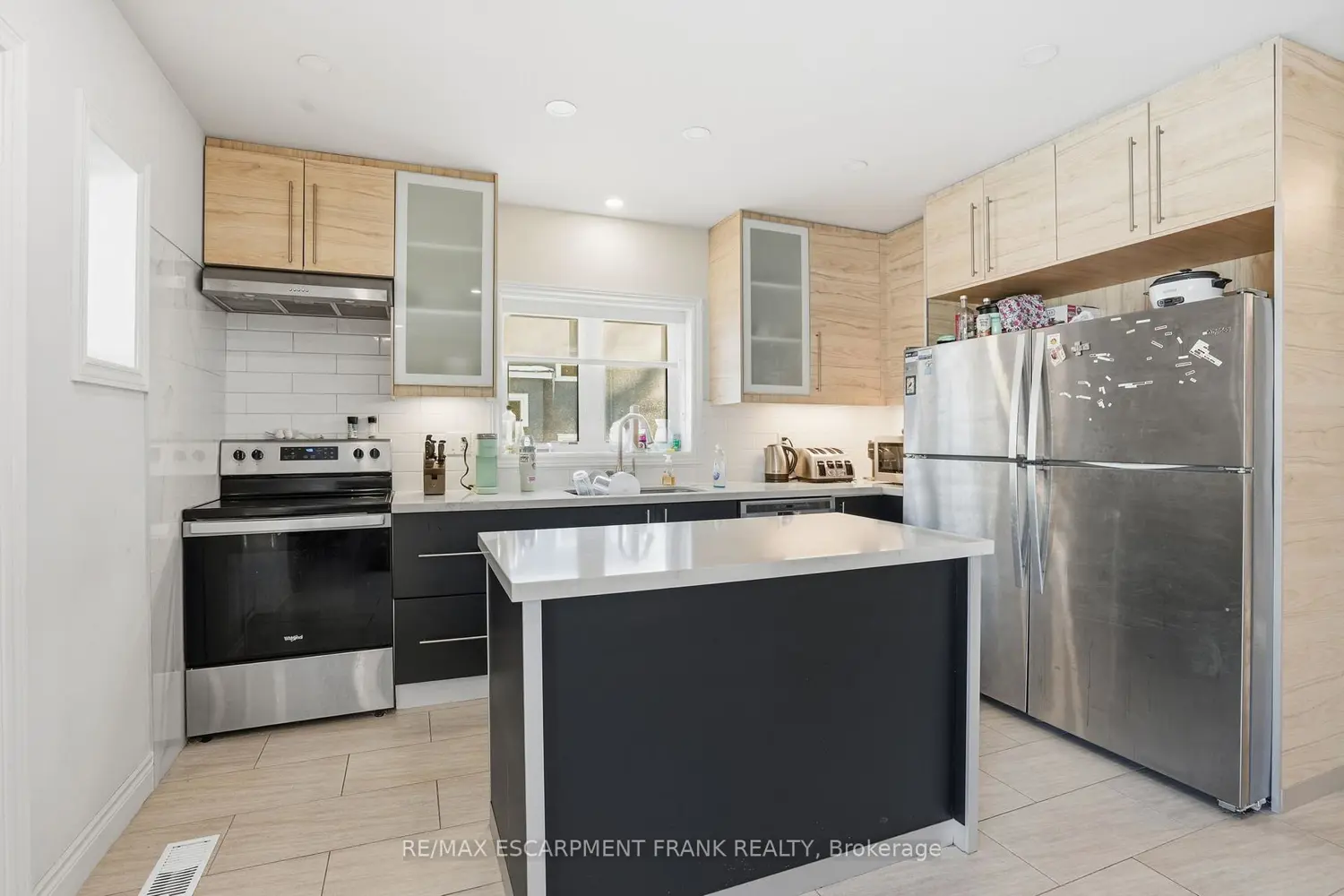 Additional image 5 of 50 Broadway Avenue