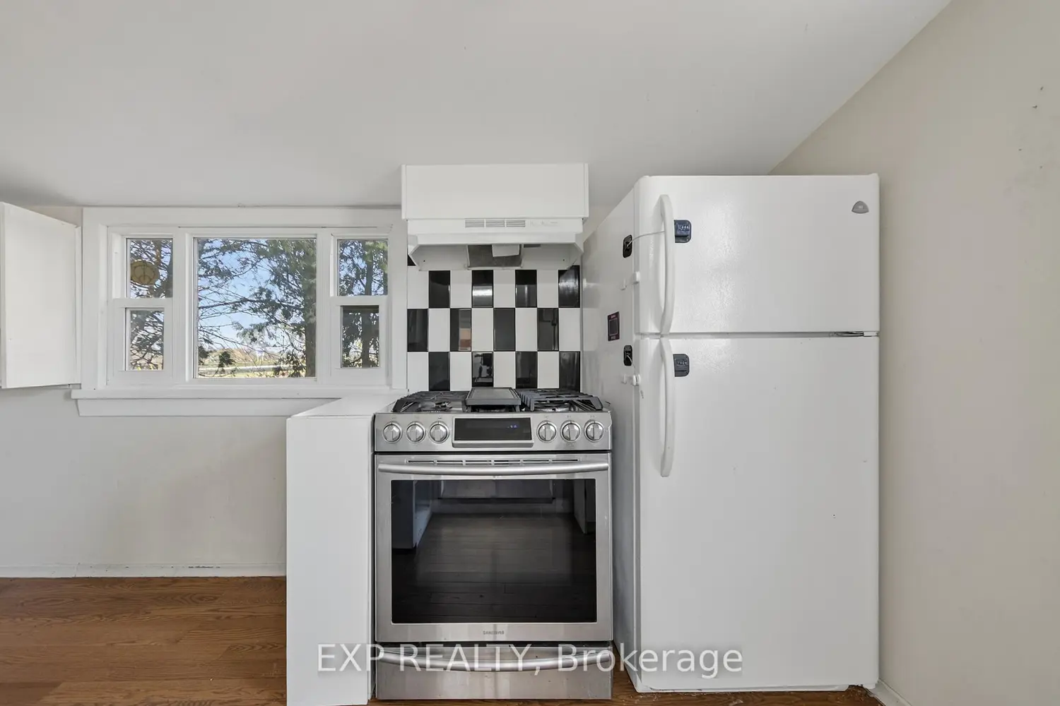 Additional image 17 of 8184 26 Highway