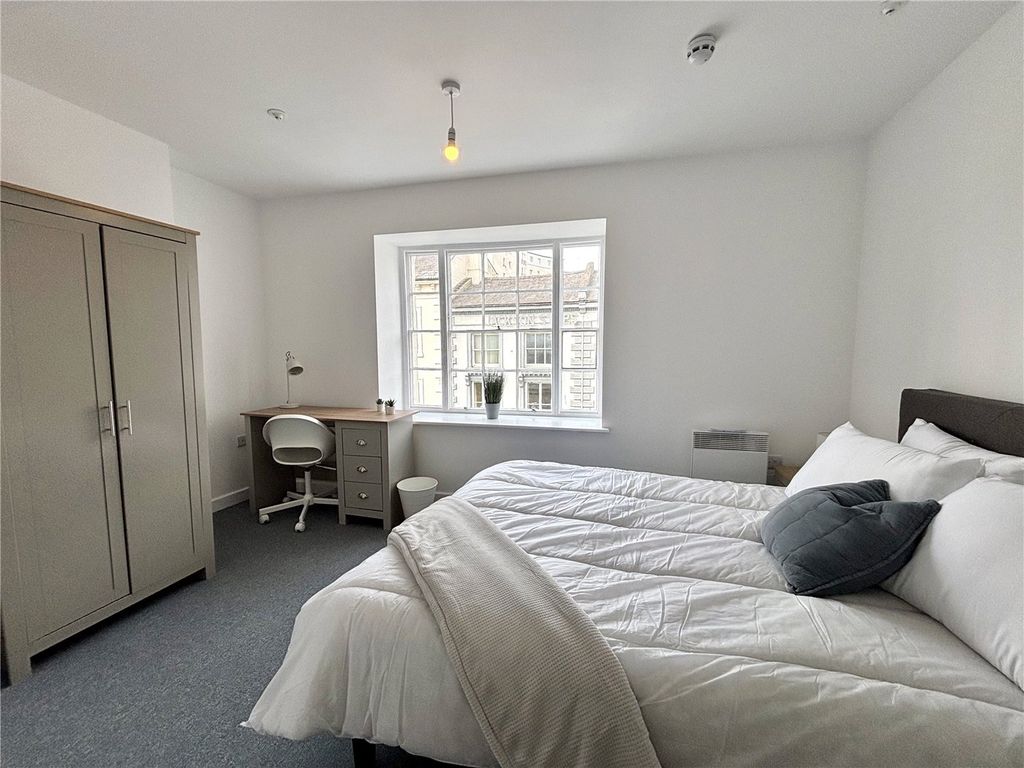 Additional image 7 of 7 bed property to rentBridge Street, Northampton, Northamptonshire NN1