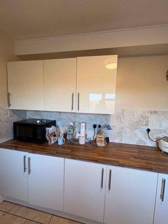 Additional image 3 of 3 bed flat to rentPippin Green, Norwich, Norfolk NR4
