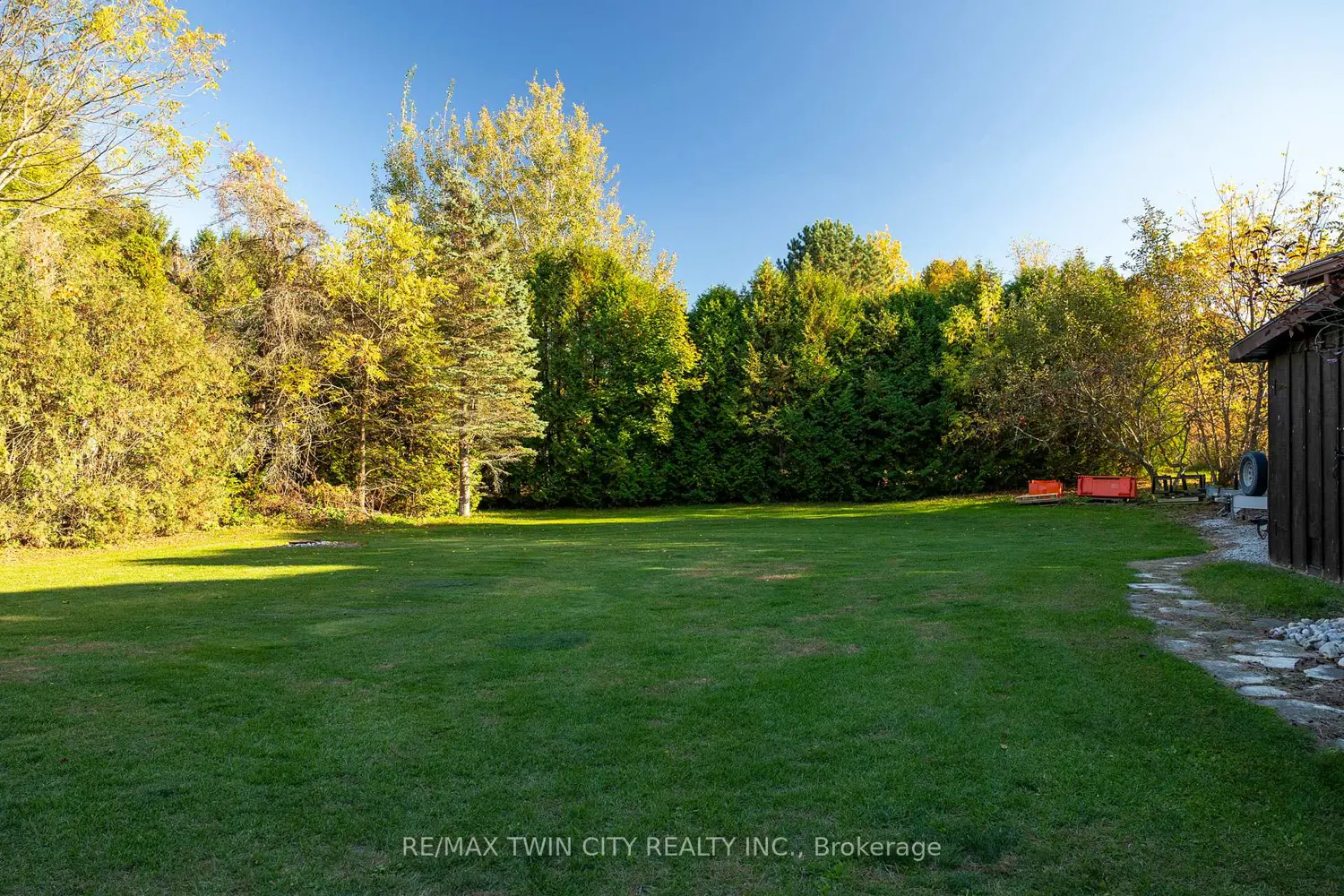 Additional image 5 of 976 Mcdowell Road