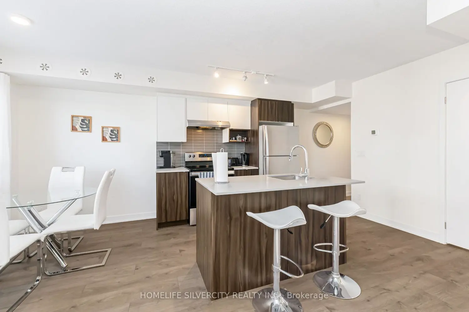 Additional image 9 of 1127 Cooke Boulevard 508