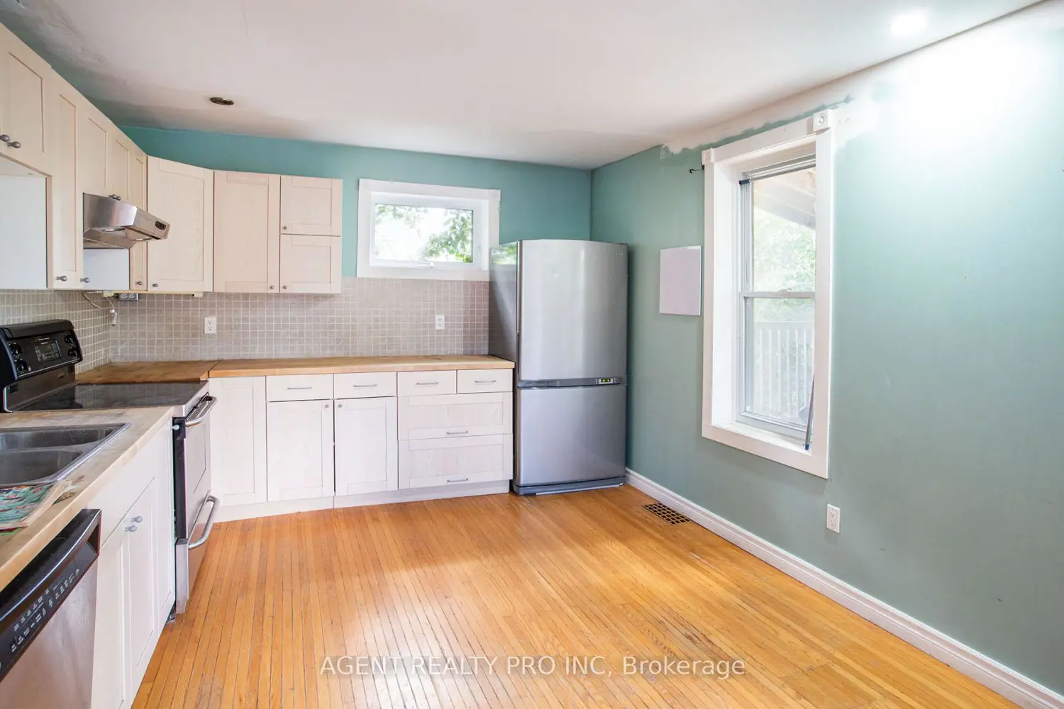 Additional image 5 of 302 Central Street