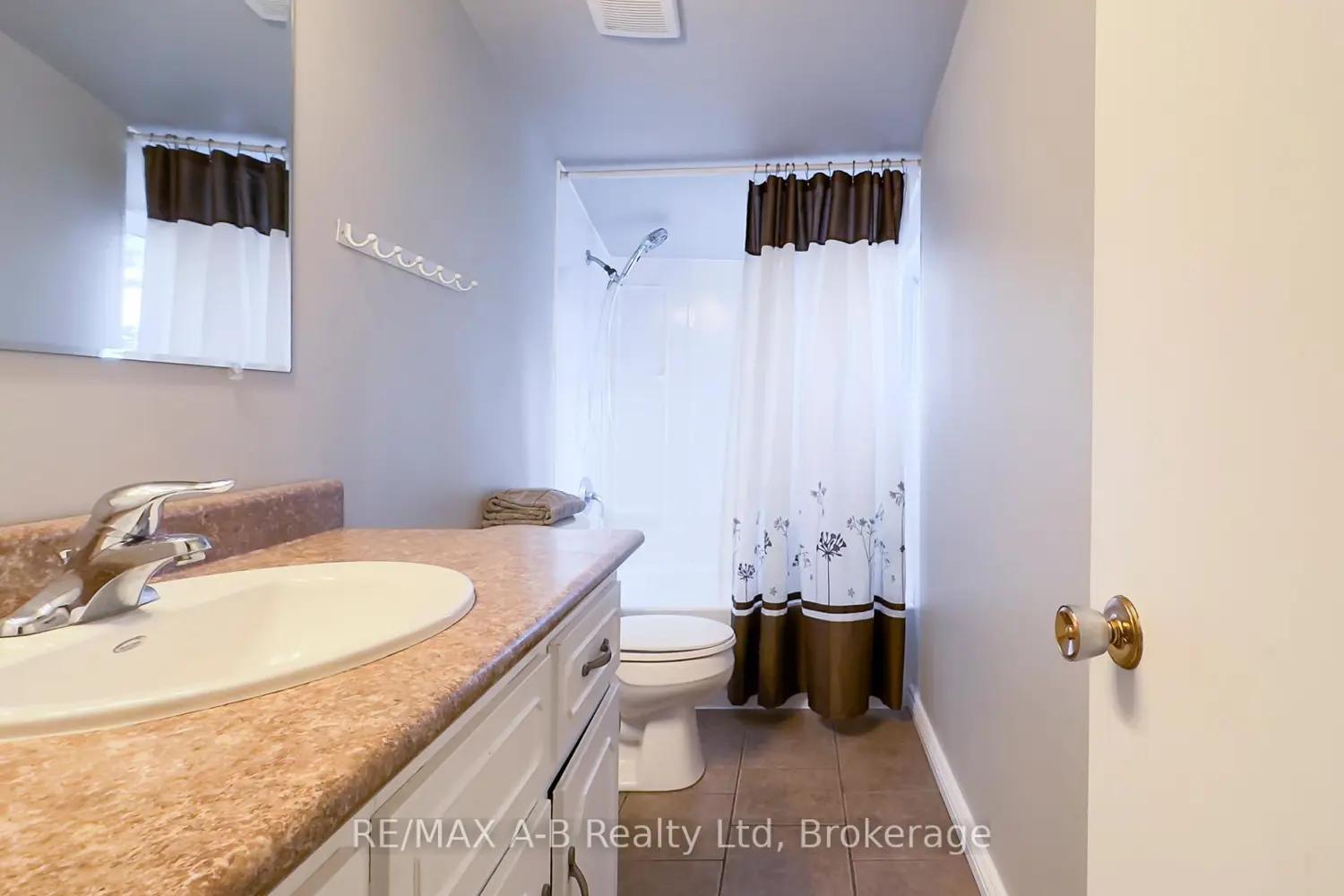 Additional image 7 of 201 Jones Street