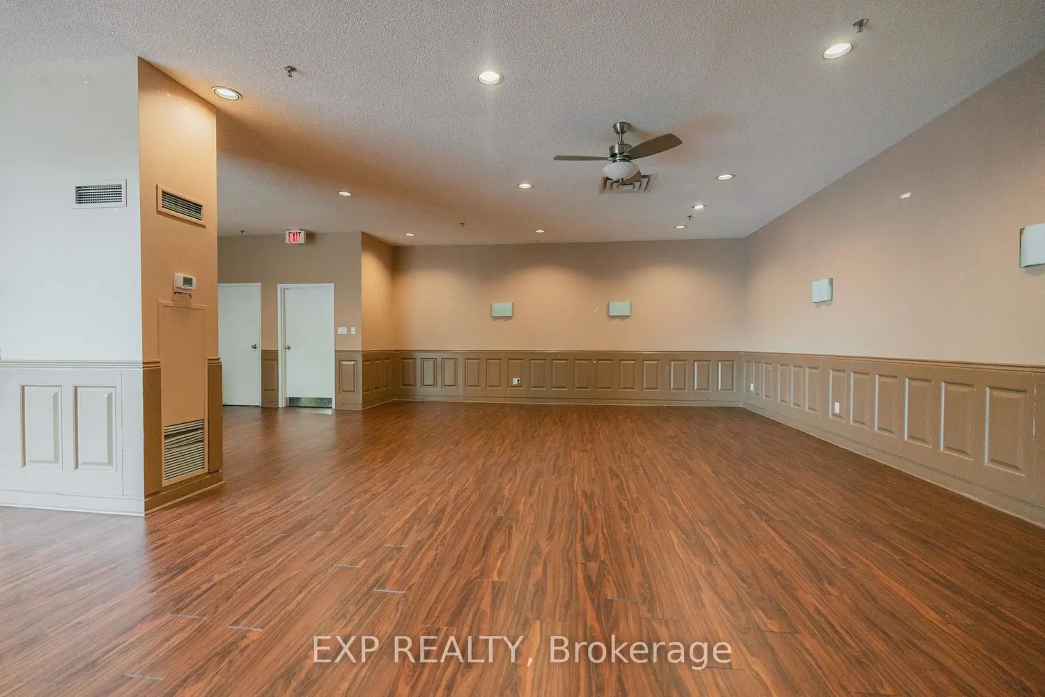 Additional image 13 of 2550 Lawrence Avenue 310