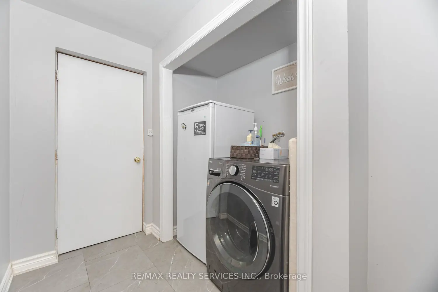 Additional image 11 of 34 Chipmunk Crescent