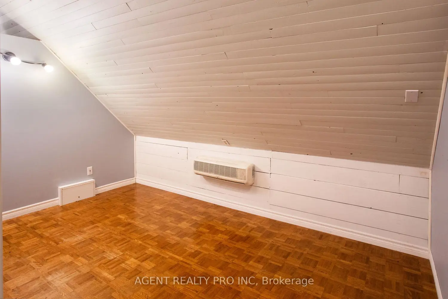 Additional image 10 of 302 Central Street