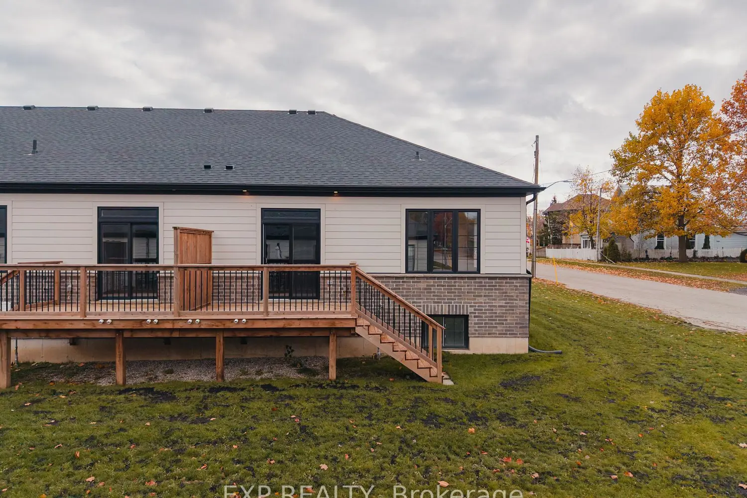 Additional image 19 of 12 Washington Street 201