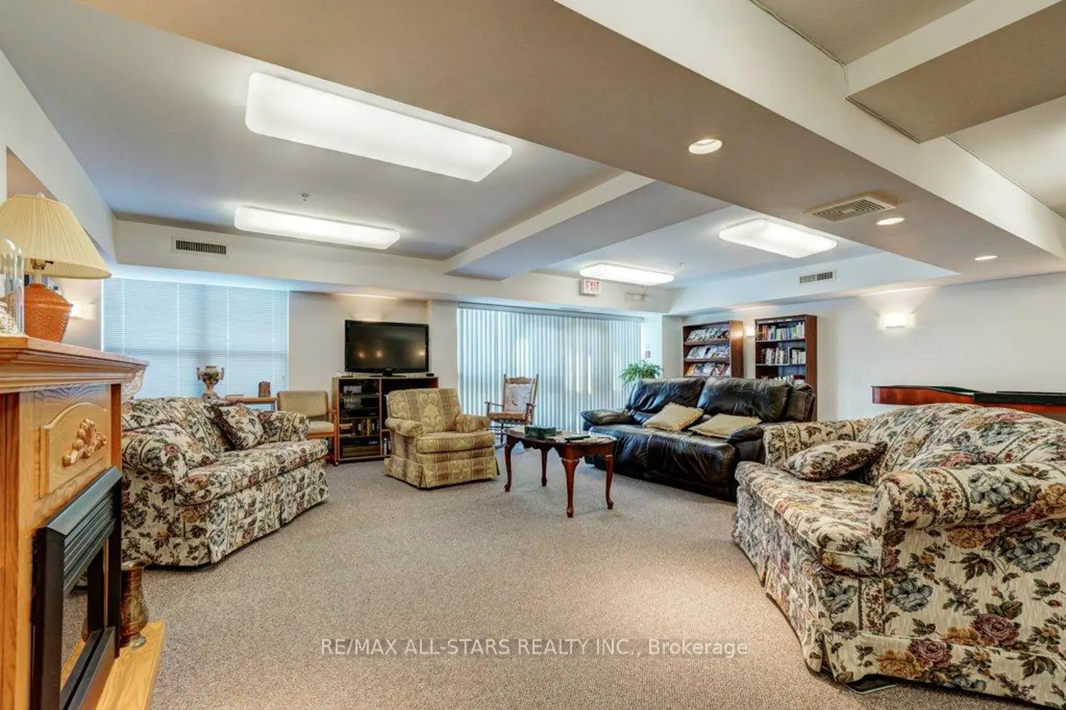 Additional image 15 of 8 Huron Street 303