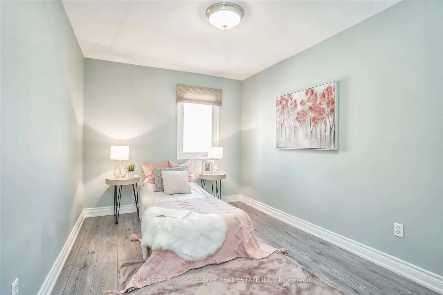 Additional image 8 of 151 Townsgate Drive 82