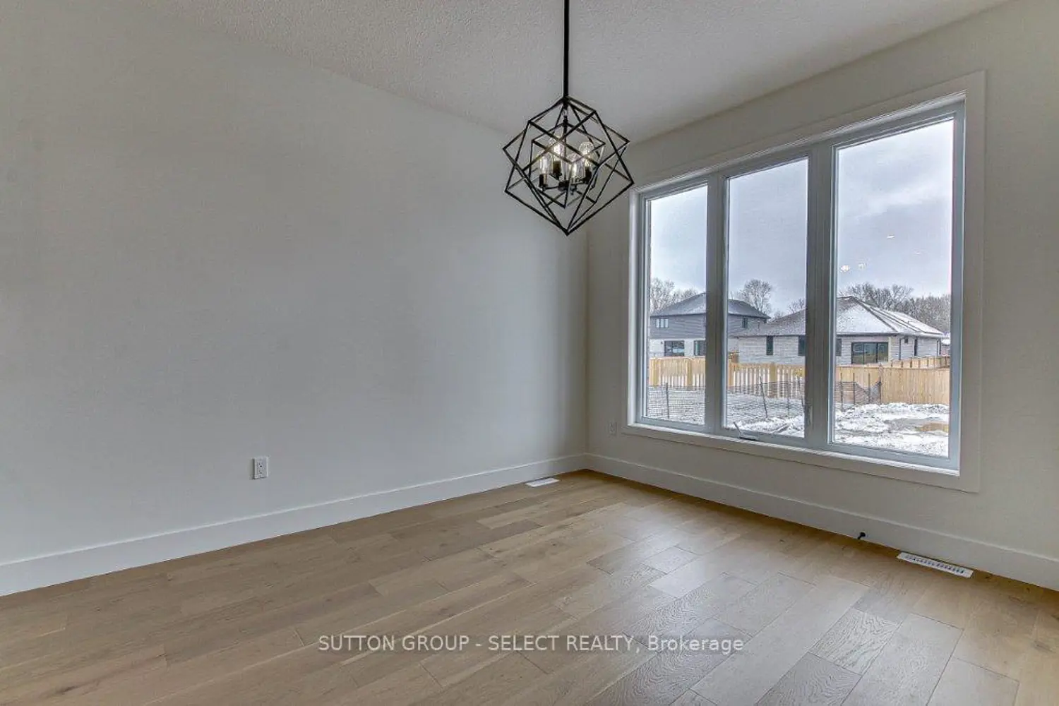 Additional image 9 of 148 Foxborough Place