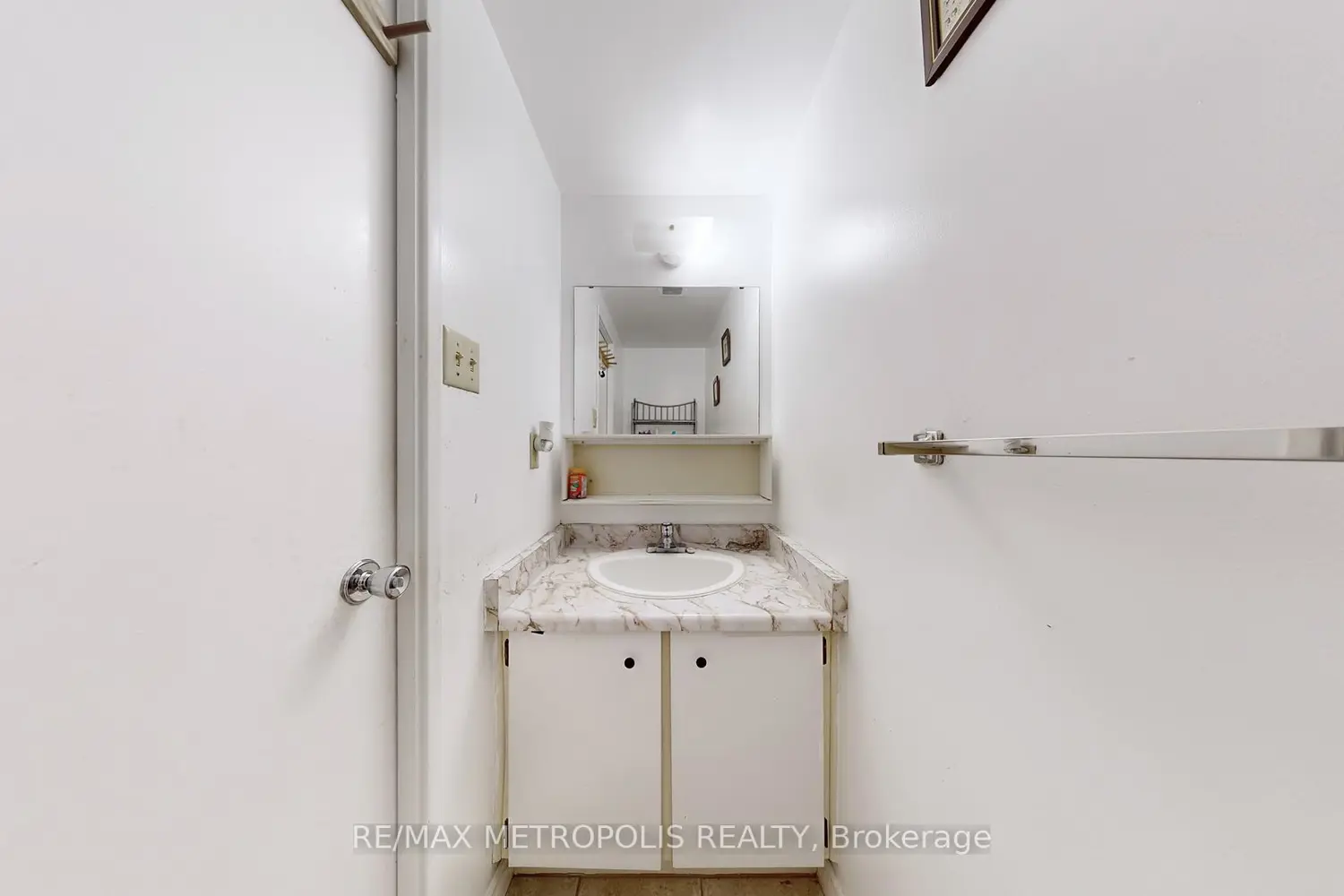 Additional image 18 of 10 Martha Eaton Way 713