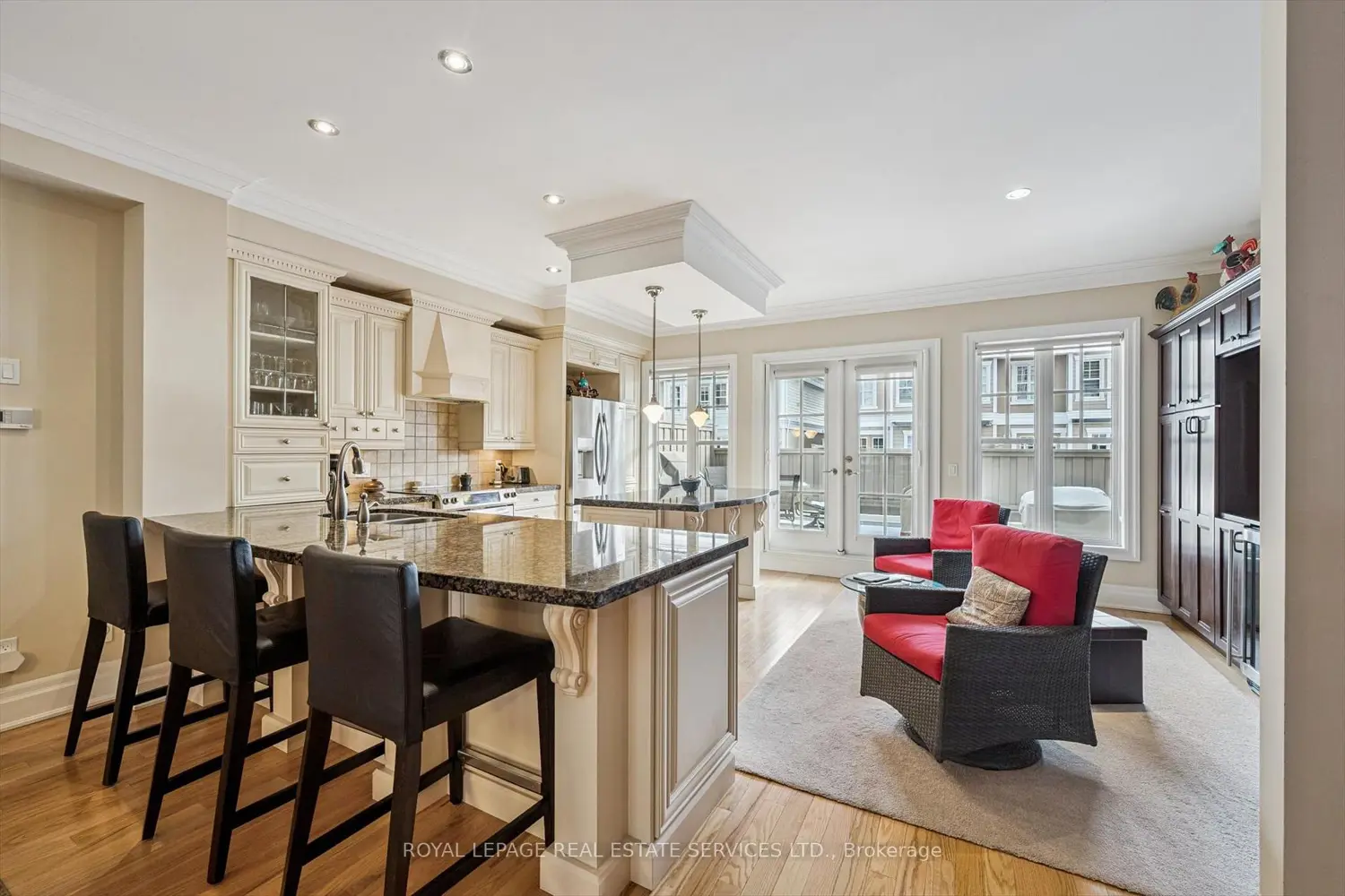 Additional image 6 of 2369 Ontario Street 26